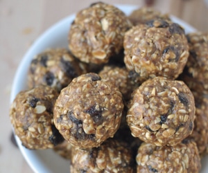 Oatmeal Raisin Energy Bites Recipe